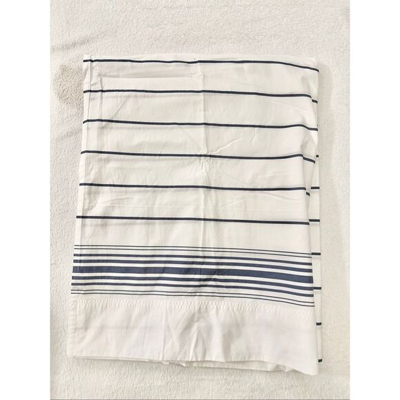 Tommy Hilfiger blue and white stripe bedsheet - full bed size - Picture 1 of 4